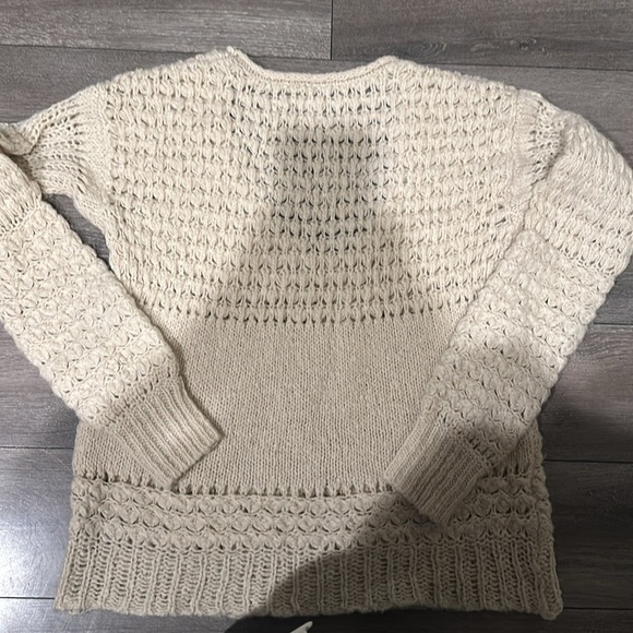 Free People cream over size chinky knit sweater. - Picture 5 of 9